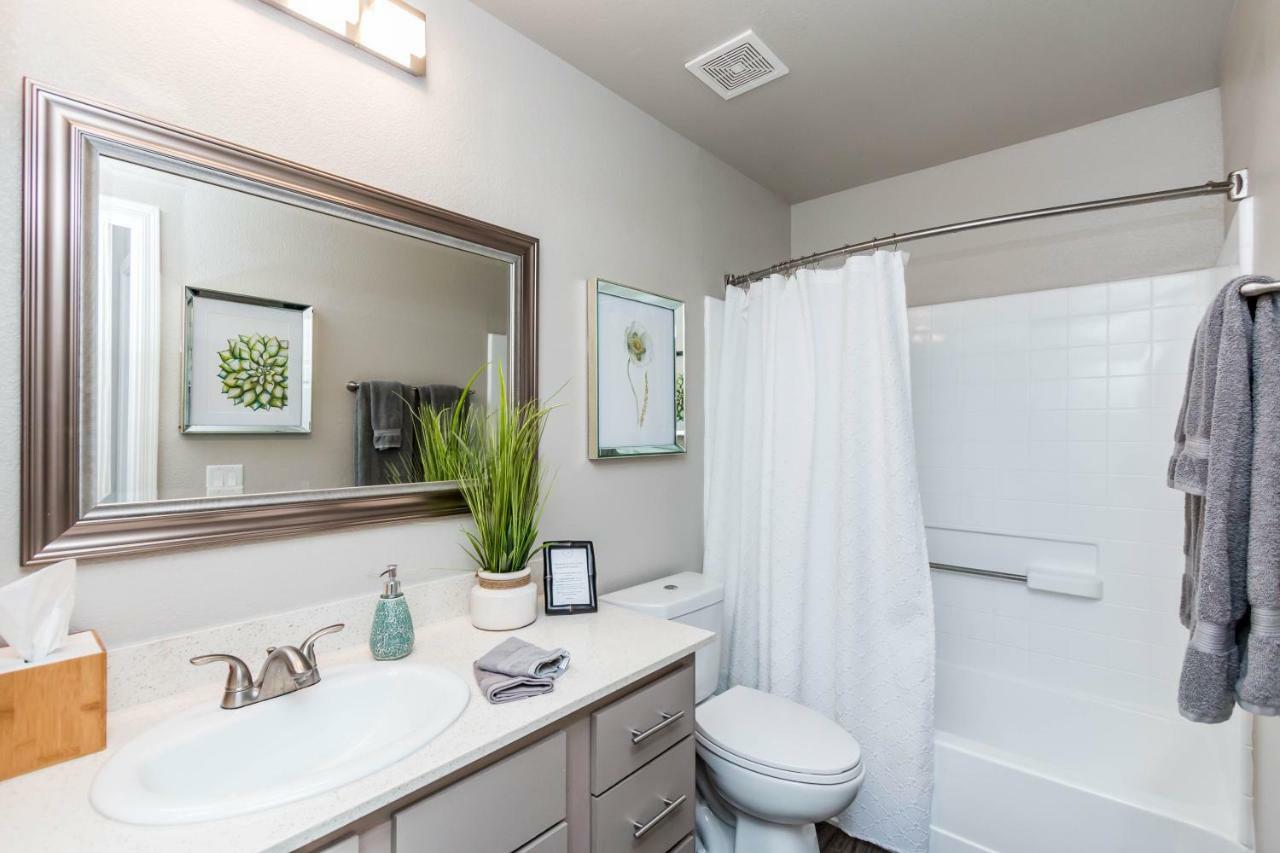 3 Bedroom - Tpc Golf, Shopping & Dining 3 Miles With Parking -1025 * Phoenix